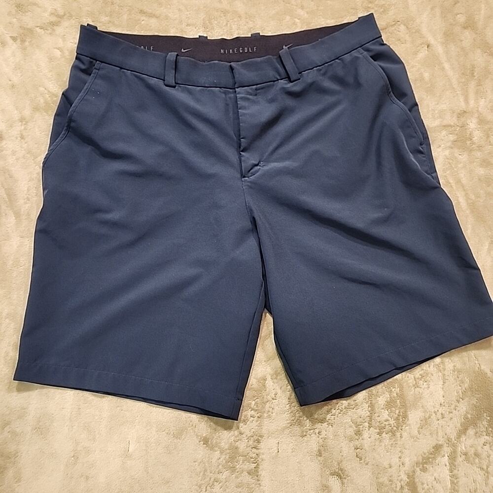 Nike Shorts Mens Size 38 Navy Blue Swoosh Golf Dri Fit Casual Flat Front Chino*